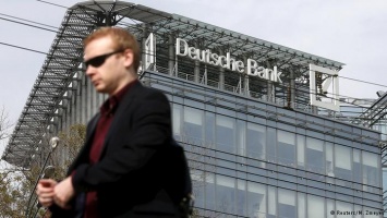 РБК: Deutsche Bank в России могут доначислить налоги на 10 млрд рублей