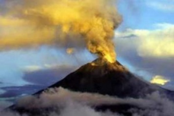 На Камчатке - вулканическая дымовая завеса