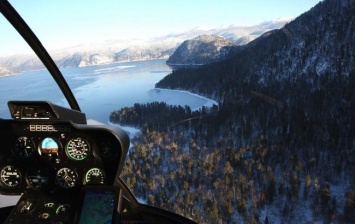Крушение вертолета на Алтае: поисковая операция начнется утром в понедельник