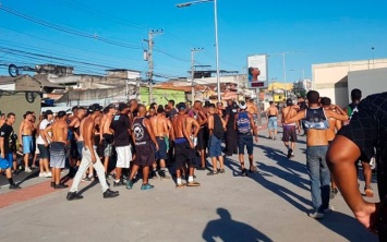 Футбольная драка в Бразилии закончилась гибелью фаната: опубликованы фото и видео