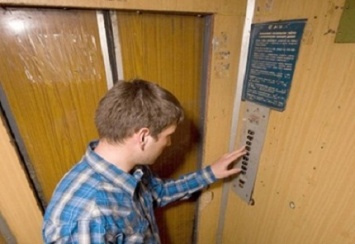 В Полтаве - около 200 опасных лифтов