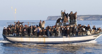 Поток мигрантов в Евросоюз значительно сократился - СМИ