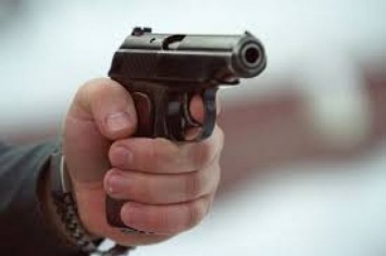 Стрельба в Луцке: мужчина едва не расстрелял патрульных