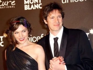 Американская актриса Милла Йовович и ее супруг, режиссер Пол У. С. признались, что хотели бы несколько месяцев пожить в России