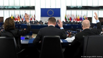В Европарламенте потребовали расширить санкции против РФ из-за обстрелов Авдеевки