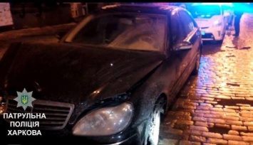 Устроил ДТП и угрожал копам: на Сумской задержали неадекватного водителя Mercedes