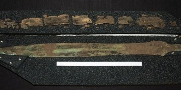 Археологи нашли в Шотландии наконечник и меч бронзового века