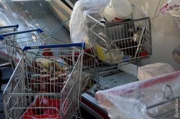 Исполнительная служба за долги арестовала имущество одесского супермаркета «Виртус»