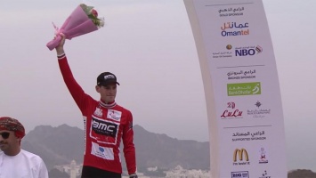 Бен Херманс выиграл второй этап и вышел в лидеры Тура Омана | Euronews