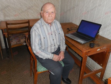 В Бердянске пенсионеров обучают компьютерной грамотности