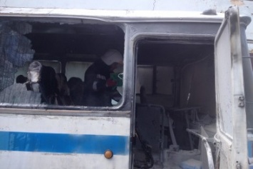 На территории русского драмтеатра в Николаеве сгорел автобус (ФОТО)
