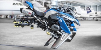 BMW превратила модельку Lego в большой «летающий» мотоцикл