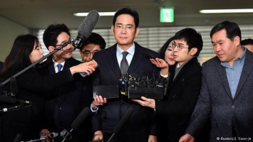 Суд в Южной Корее арестовал фактического руководителя Samsung
