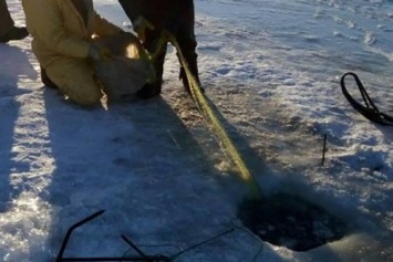 Кременчугские водные копы и Рыбоохранный патруль задержали браконьеров, поймавших 160 кг рыбы (ФОТО)