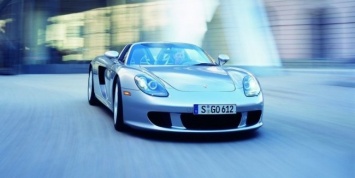 Porsche обвинили в сокрытии данных о разбившихся суперкарах