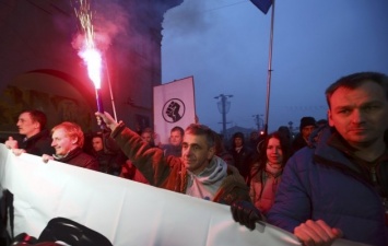 В центре Минска тысячи людей вышли на Марш рассерженных беларусов