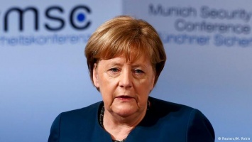 Меркель: Исламским странам следует отмежеваться от терроризма