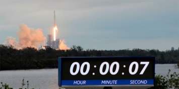 SpaceX отправила грузовик Dragon к МКС
