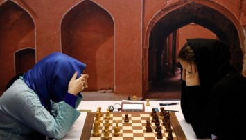 В Тегеране сегодня сыграют первые четвертьфинальные партии ЧМ-2017 по шахматам