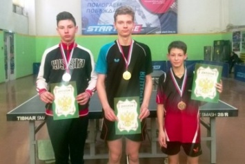 Ялтинка стала чемпионкой Крыма по настольному теннису среди девушек