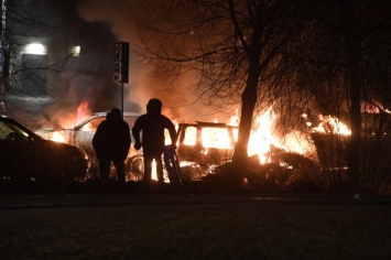 Мигранты подняли бунт в Стокгольме: полиция открыла огонь