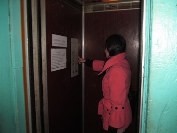 В Бердянске в этом году отремонтируют 25 лифтов