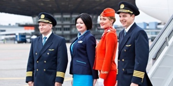 На "Аэрофлот" подали в суд за дискриминацию полных стюардесс