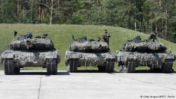 Германия отправила в Литву танки и БМП