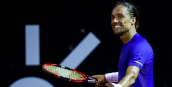 Рио (ATP): Долгополов обыграл одного из фаворитов турнира