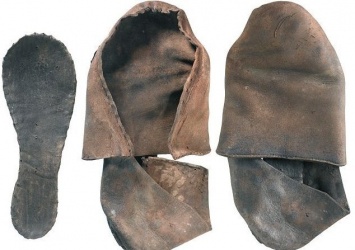 Археологи нашли обувь эпохи Средневековья, похожую на современную