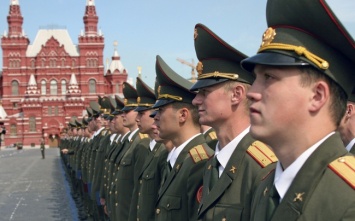 Россия засылает в Донбасс "за опытом" перспективных военных - ИС