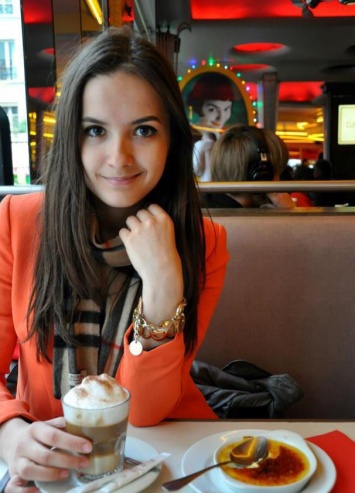 Сексапильная 27-летняя брюнетка стала замминистра энергетики Украины