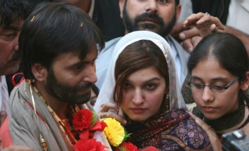 Власти Кашмира ввели запрет на роскошные свадьбы