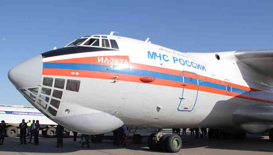 МЧС доставило в Москву пострадавших в Непале россиян