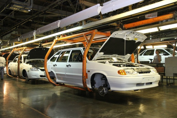 Июльские продажи автомобилей Lada снизились на 26%