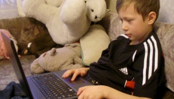 Как уберечь детей от "групп смерти" - советы киберполиции