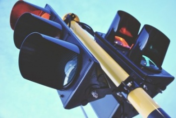 В Херсоне третьи сутки на одном из опасных перекрестков не работает светофор