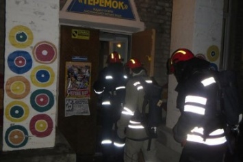В Лисичанске спасатели спасли от "огня" детский сад