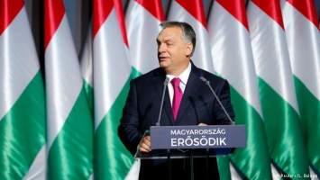 Премьер Венгрии атакует общественные организации