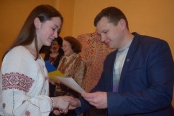 В Северодонецке наградили победителей конкурса по украинскому языку