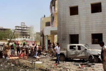 Террорист-смертник убил по меньшей мере пять солдат в Йемене