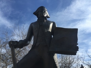 Памятник Иосифу Де Рибасу снова сияет во всей своей красе