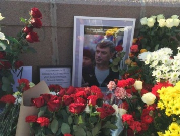 Российское посольство может оказаться на площади имени Немцова