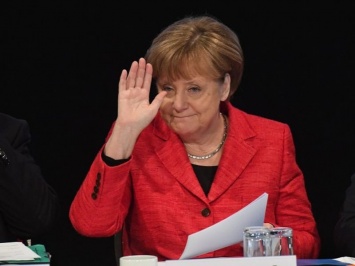 Меркель официально выдвинули кандидатом на пост канцлера ФРГ
