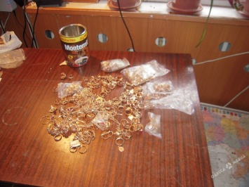Золото, которое нашли одесские таможенники, оказалось краденным