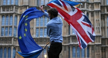 Британия вводит рабочие визы еще до полного выхода из ЕС - СМИ