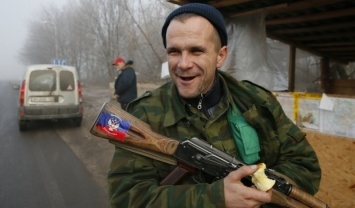 Агрессор упорно провоцирует украинских воинов на "ответку"