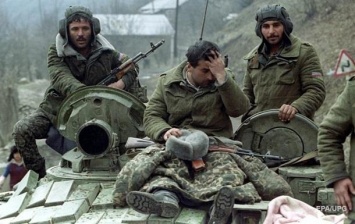 Азербайджан заявил о гибели пяти военных в Карабахе