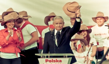 Нынешнюю Польшу не приняли б в Евросоюз - МИД Люксембурга