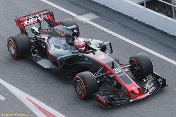 Новая машина Haas уже не напоминает Ferrari